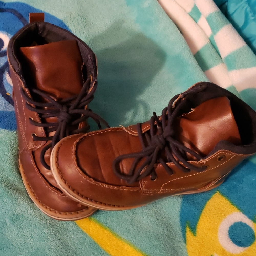 Sonoma boots!!